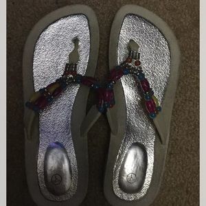 NOBO, LADIES WHITE RUBBER THONG SANDAL, SIZE 11/12